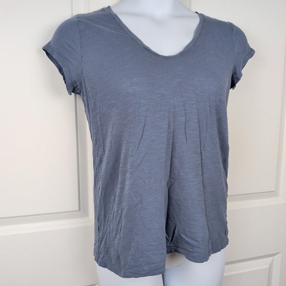 Sunwashed Blue Gray V-Neck Slub Cotton Tee Capsule Wardrobe Layering Medium